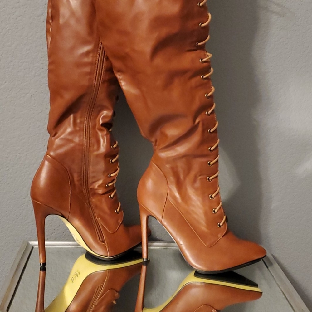 Like New...In Great Condition Cognac Color Boots - image 2